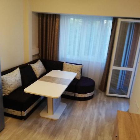 Апартамент За Гости Ниш 1 Veliko Tarnovo Luaran gambar