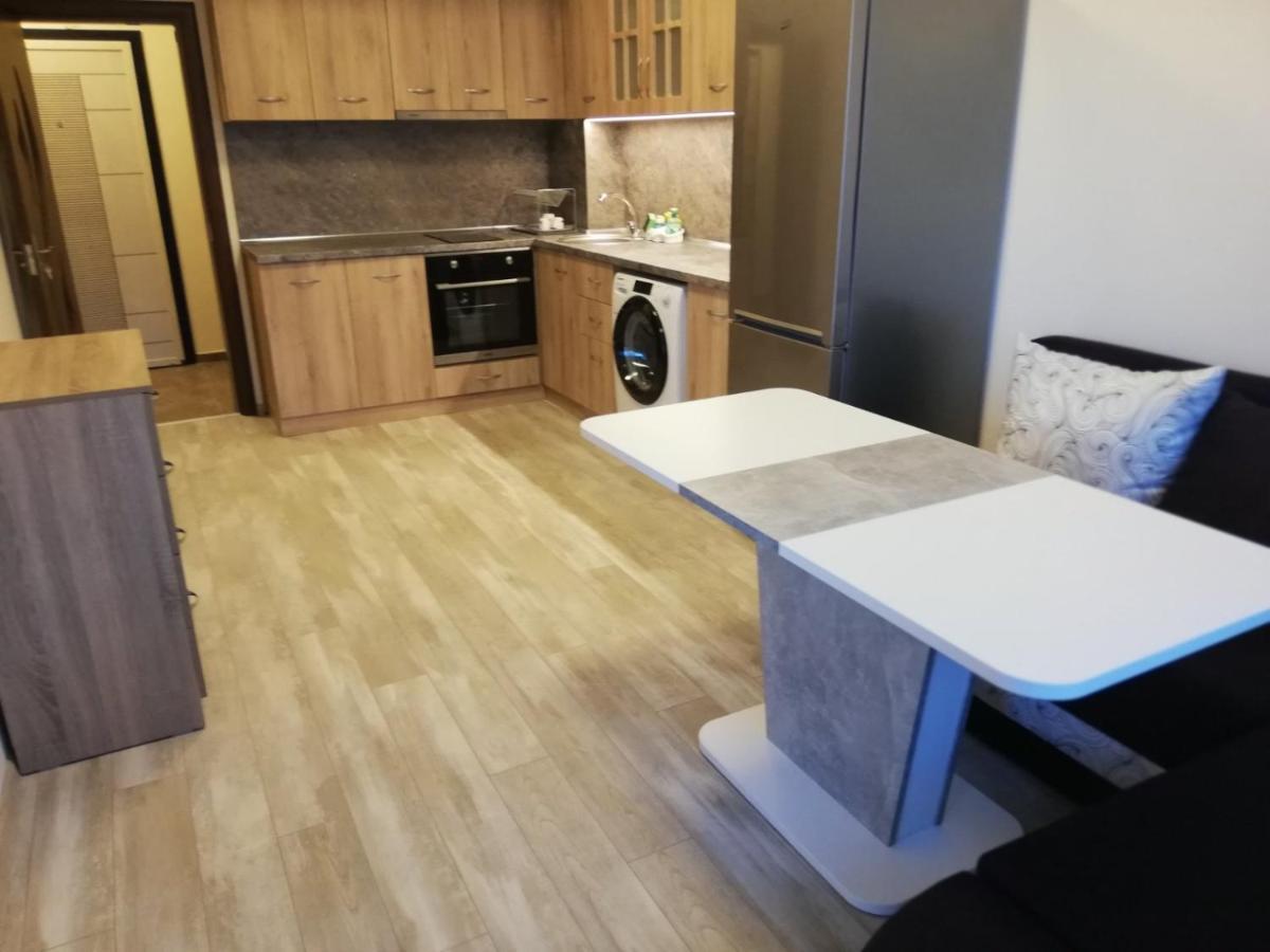 Апартамент За Гости Ниш 1 Veliko Tarnovo Luaran gambar