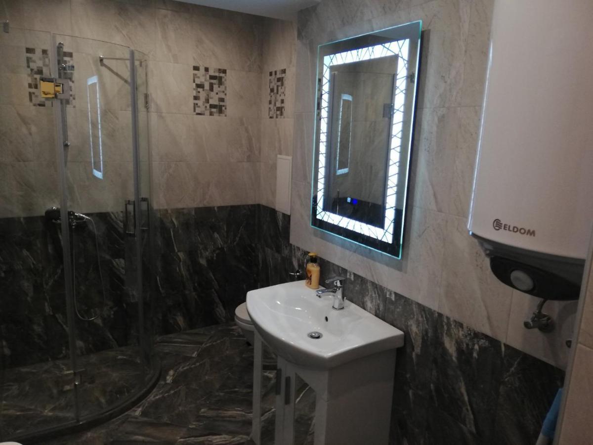 Апартамент За Гости Ниш 1 Veliko Tarnovo Luaran gambar